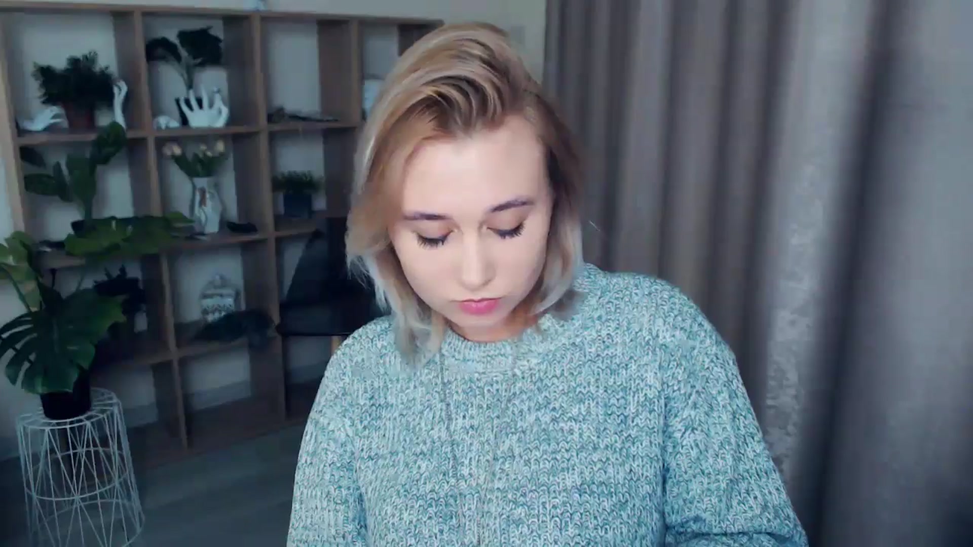 Gallery image thumbnail from Kukla_kolduna's myfreecams stream on, 12/28/2024, 17:22 image 2 of 20