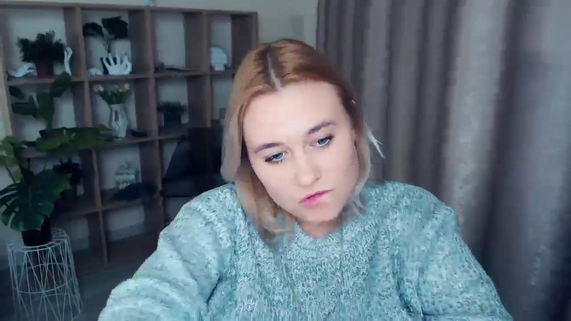 Gallery image thumbnail from Kukla_kolduna's myfreecams stream on, 12/28/2024, 17:22 image 11 of 20