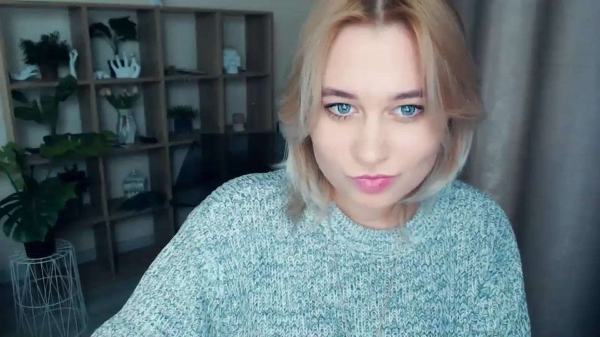 Gallery image thumbnail from Kukla_kolduna's myfreecams stream on, 12/28/2024, 17:22 image 8 of 20