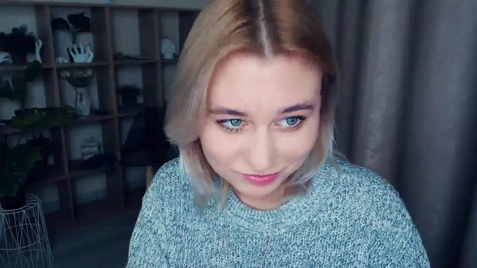 Gallery image thumbnail from Kukla_kolduna's myfreecams stream on, 12/28/2024, 17:22 image 12 of 20