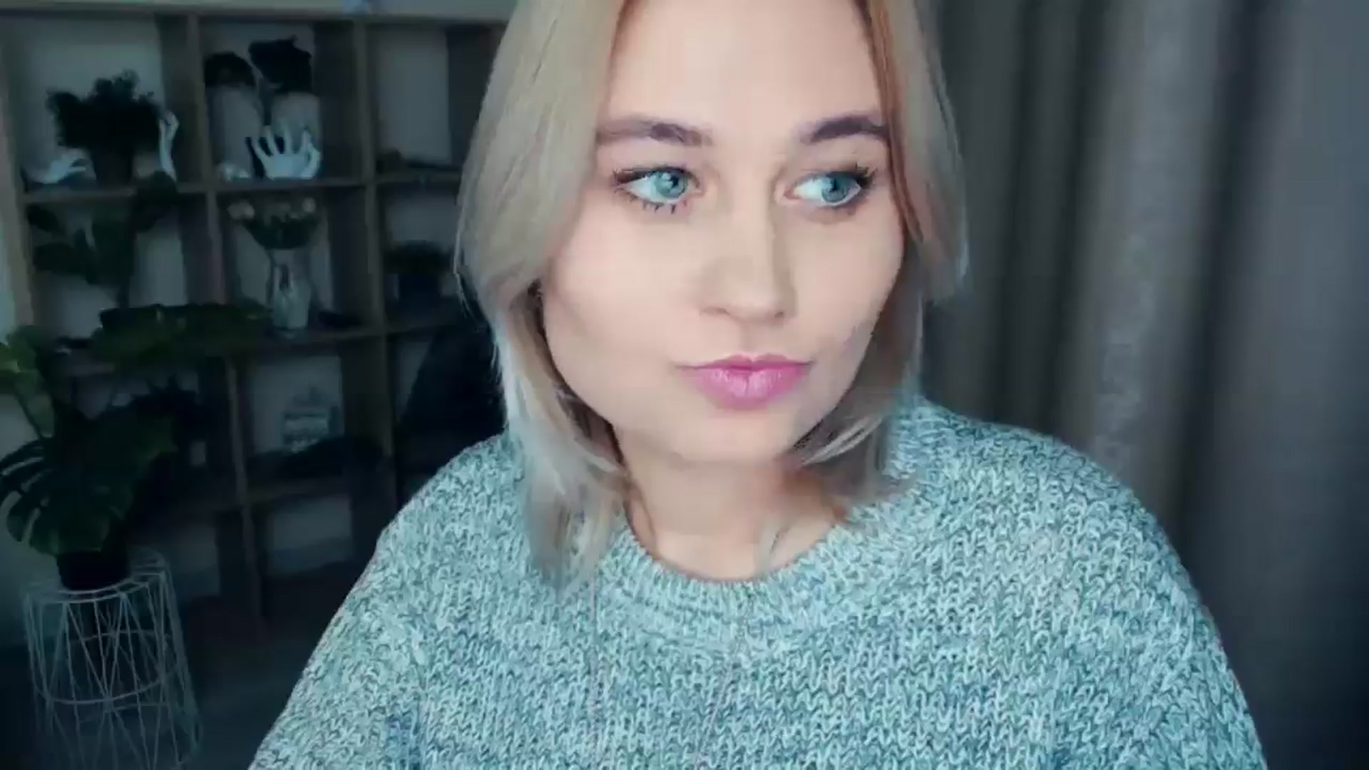 Gallery image thumbnail from Kukla_kolduna's myfreecams stream on, 12/28/2024, 17:22 image 5 of 20