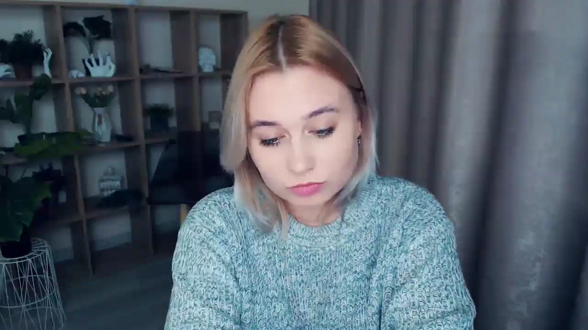 Gallery image thumbnail from Kukla_kolduna's myfreecams stream on, 12/28/2024, 17:22 image 15 of 20