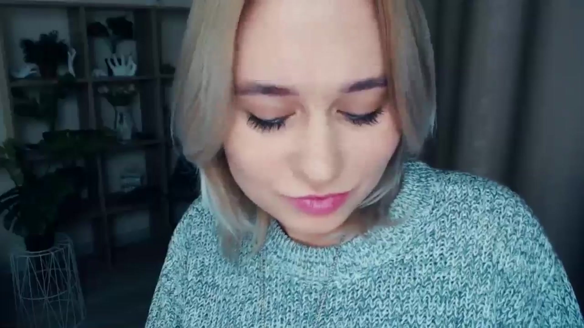 Gallery image thumbnail from Kukla_kolduna's myfreecams stream on, 12/28/2024, 17:22 image 6 of 20