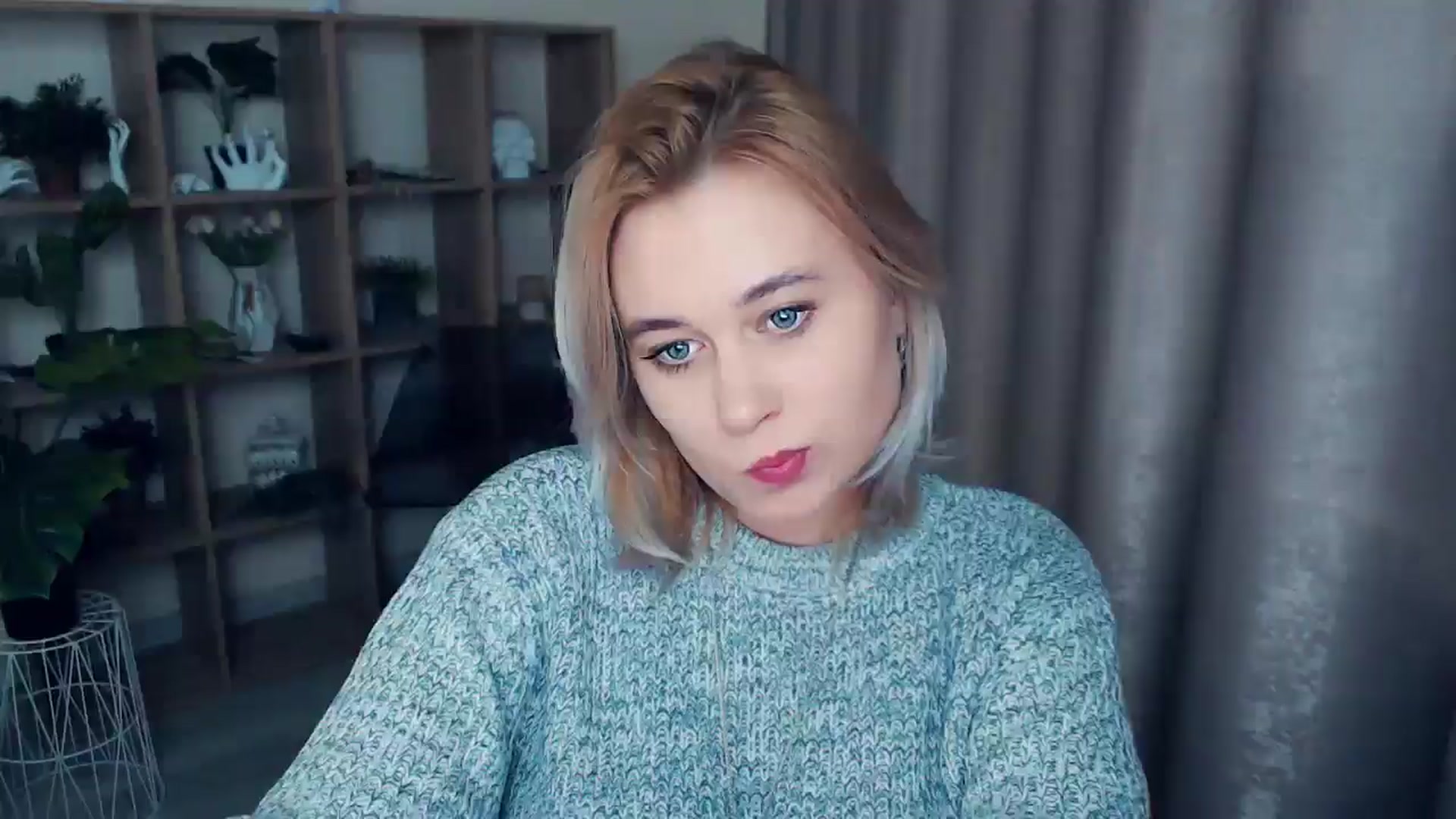 Gallery image thumbnail from Kukla_kolduna's myfreecams stream on, 12/28/2024, 18:37 image 2 of 20