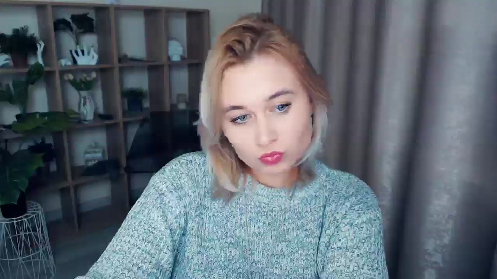Gallery image thumbnail from Kukla_kolduna's myfreecams stream on, 12/28/2024, 18:37 image 5 of 20