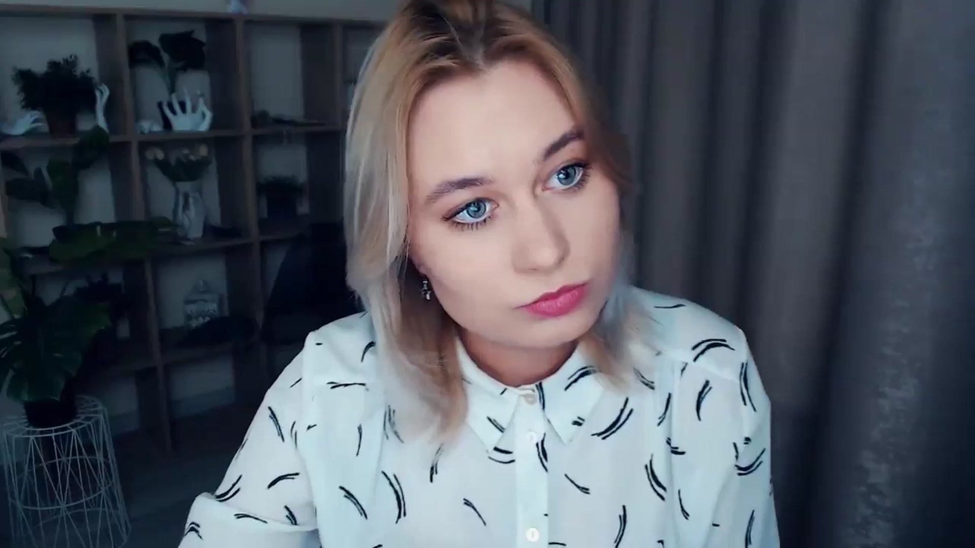 Gallery image thumbnail from Kukla_kolduna's myfreecams stream on, 12/29/2024, 15:50 image 16 of 20