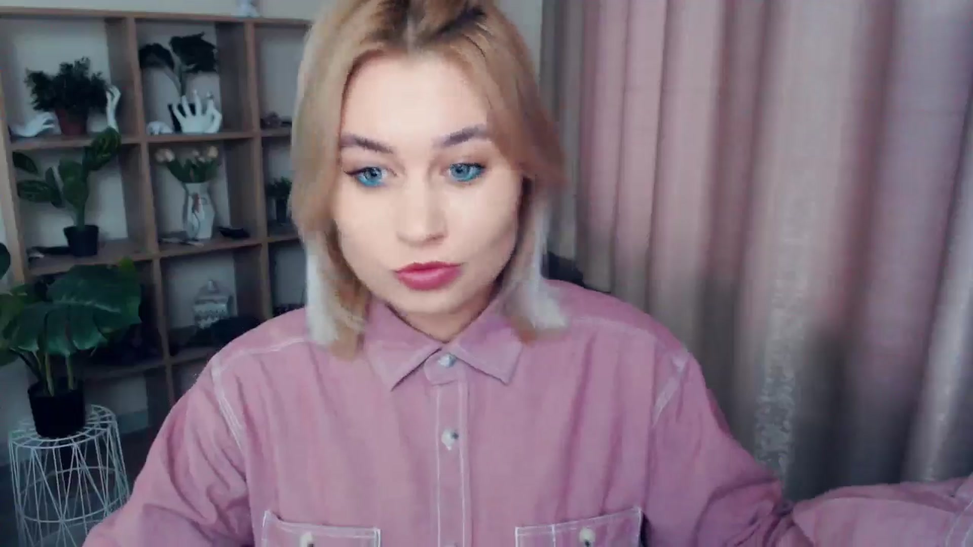 Gallery image thumbnail from Kukla_kolduna's myfreecams stream on, 01/03/2025, 13:56 image 7 of 20