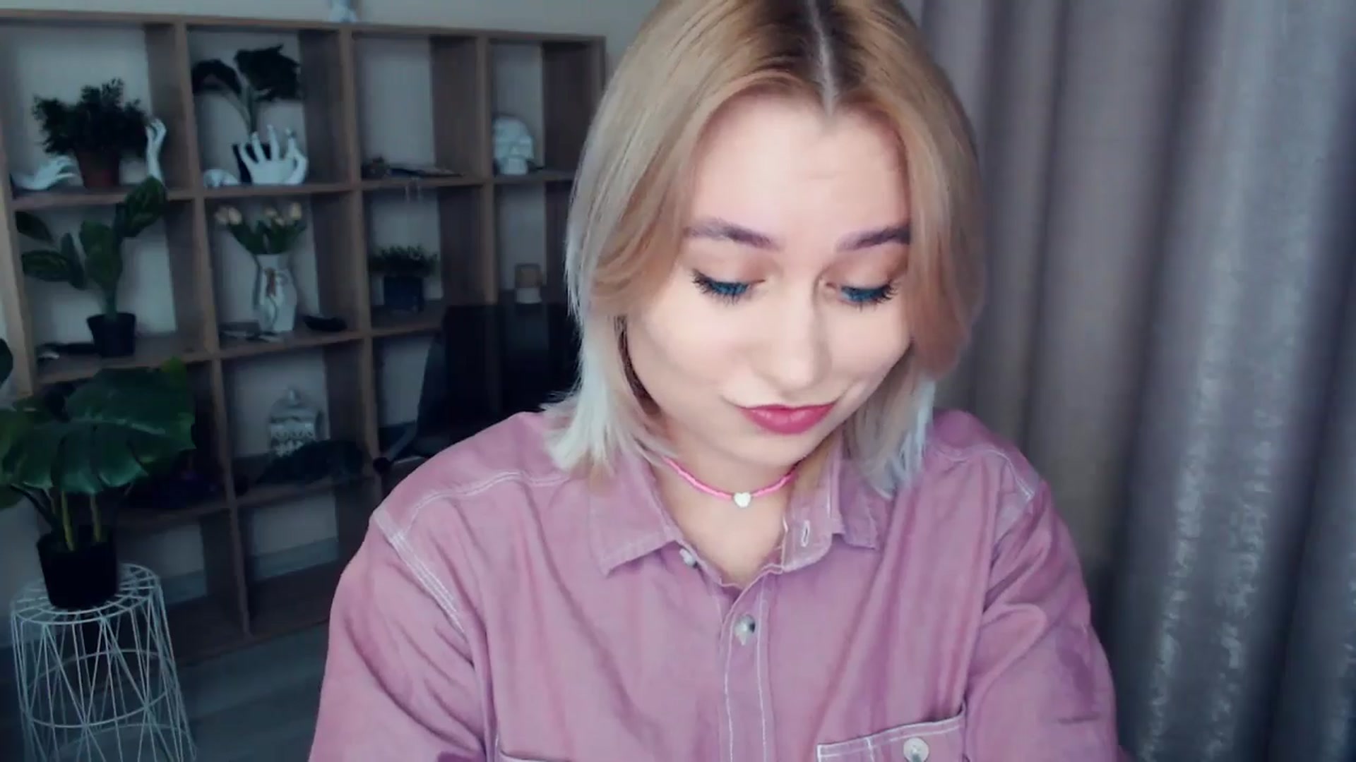 Gallery image thumbnail from Kukla_kolduna's myfreecams stream on, 01/03/2025, 13:56 image 20 of 20
