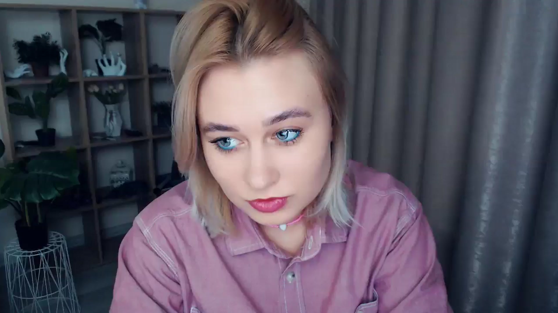 Gallery image thumbnail from Kukla_kolduna's myfreecams stream on, 01/03/2025, 15:32 image 3 of 20