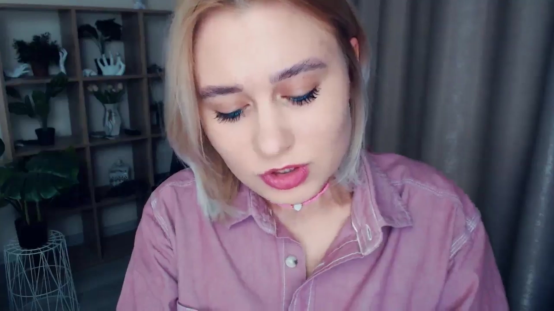 Gallery image thumbnail from Kukla_kolduna's myfreecams stream on, 01/03/2025, 15:32 image 11 of 20