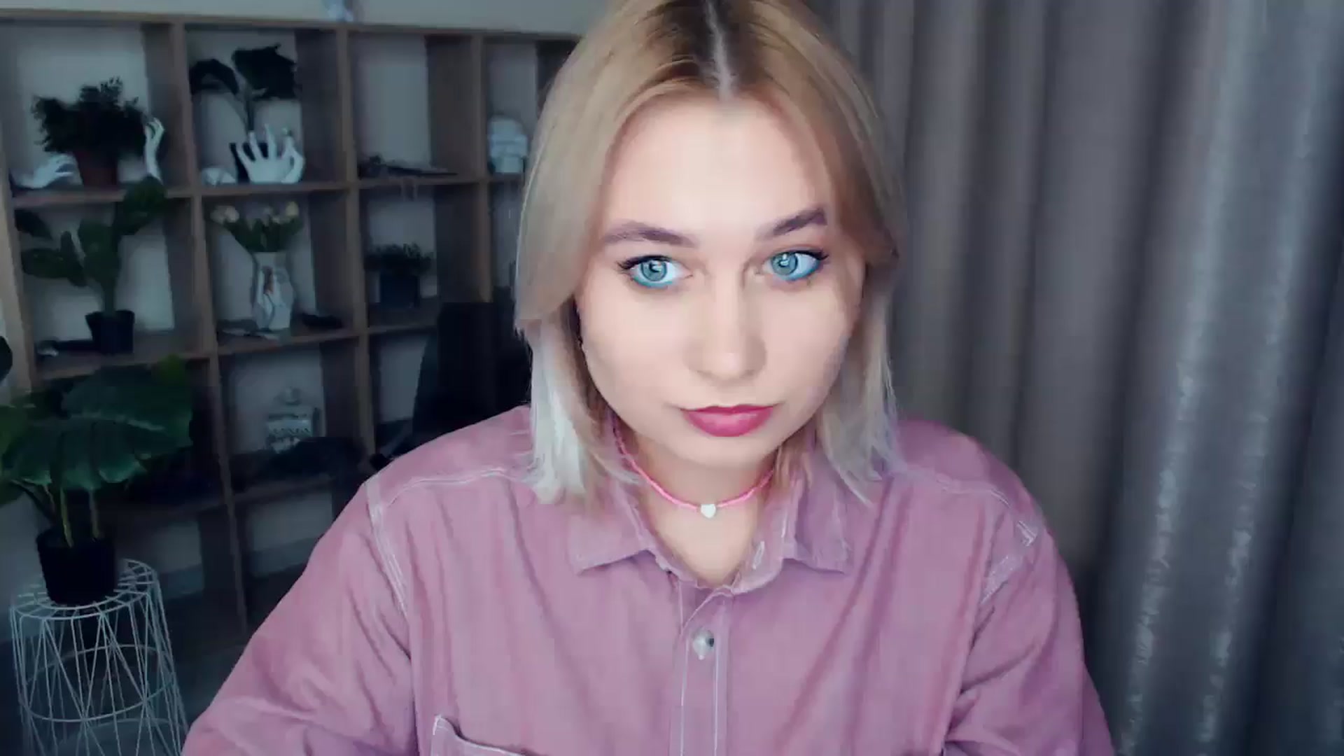Gallery image thumbnail from Kukla_kolduna's myfreecams stream on, 01/03/2025, 15:32 image 1 of 20