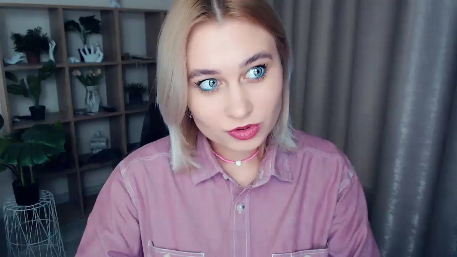 Gallery image thumbnail from Kukla_kolduna's myfreecams stream on, 01/03/2025, 15:32 image 8 of 20