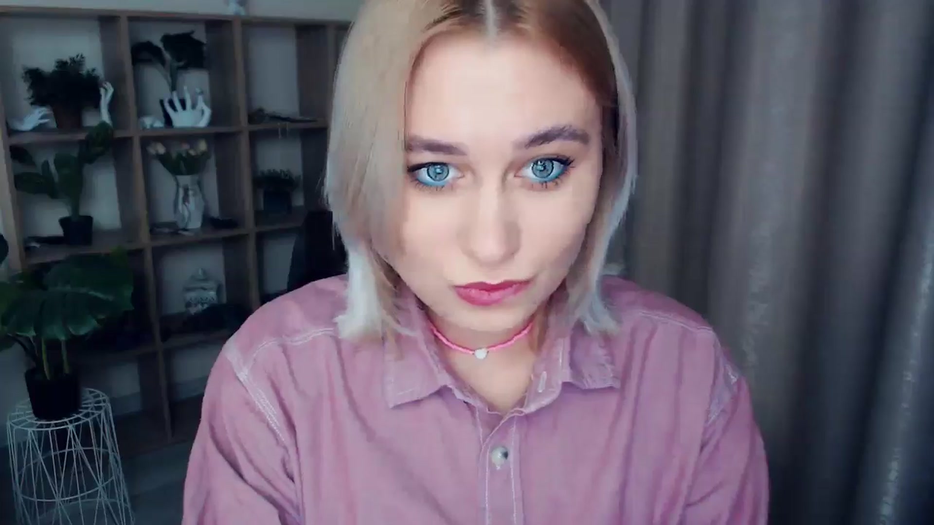 Gallery image thumbnail from Kukla_kolduna's myfreecams stream on, 01/03/2025, 15:32 image 9 of 20