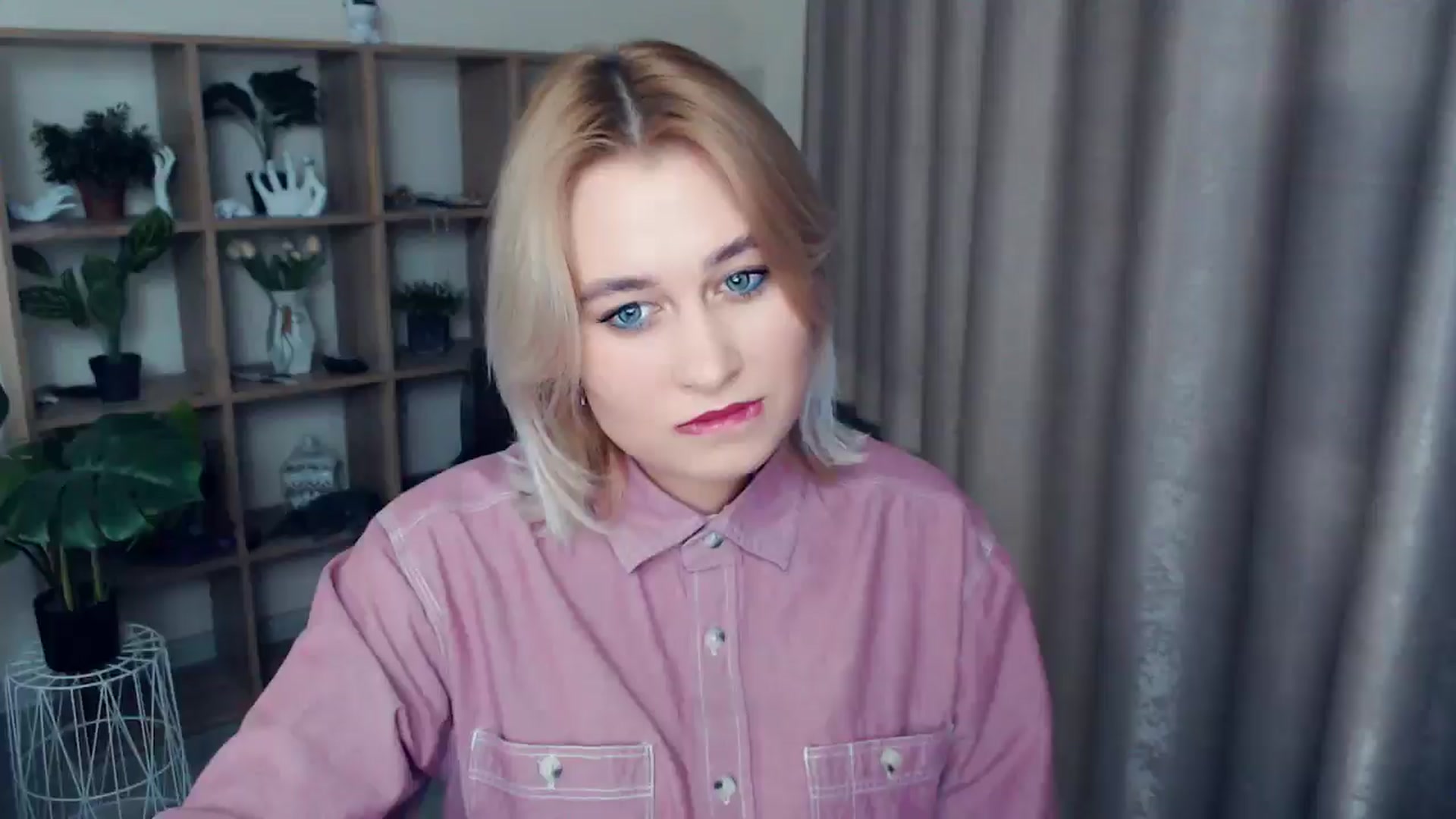 Gallery image thumbnail from Kukla_kolduna's myfreecams stream on, 01/03/2025, 17:01 image 8 of 20
