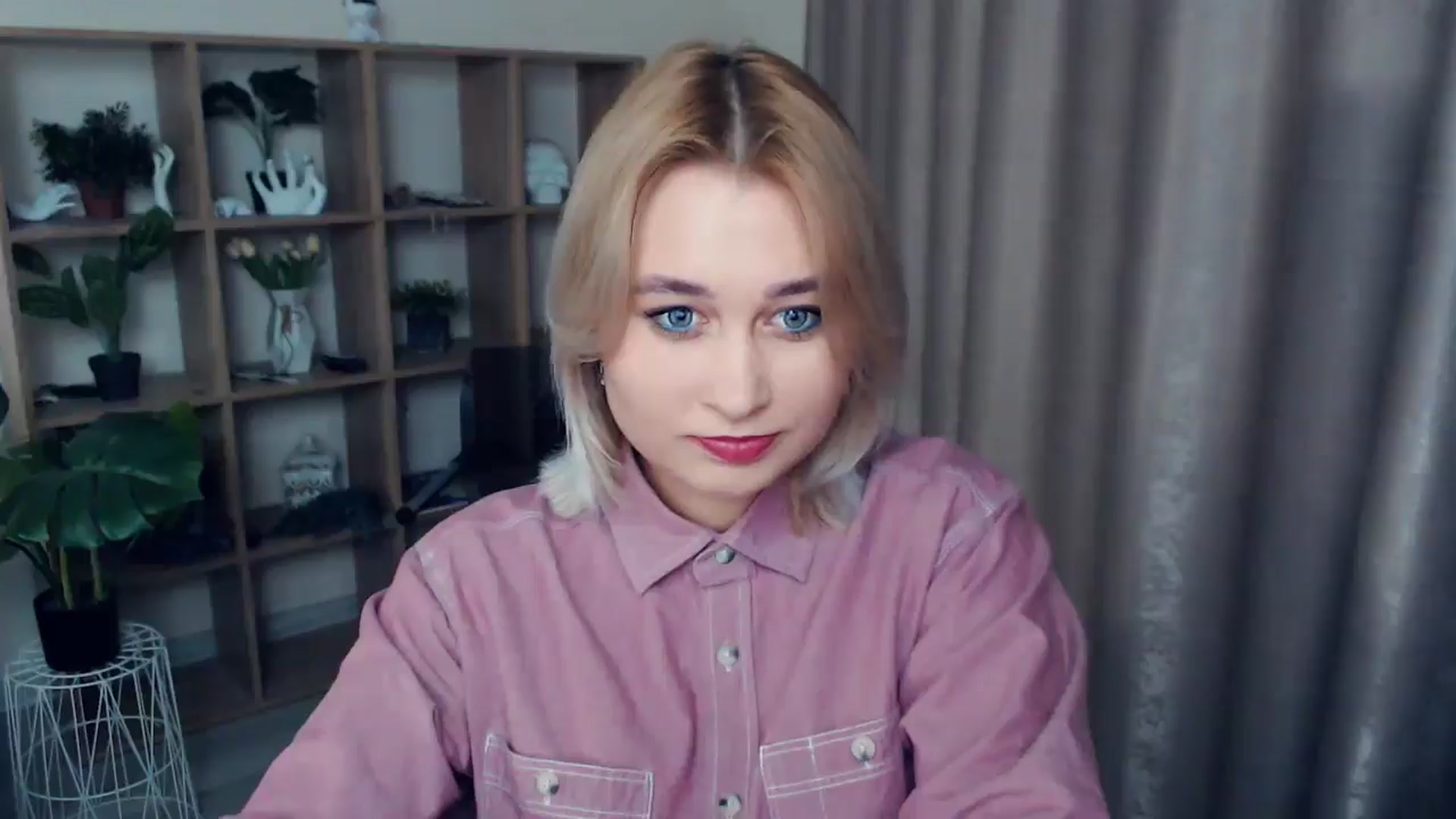 Gallery image thumbnail from Kukla_kolduna's myfreecams stream on, 01/03/2025, 17:01 image 19 of 20