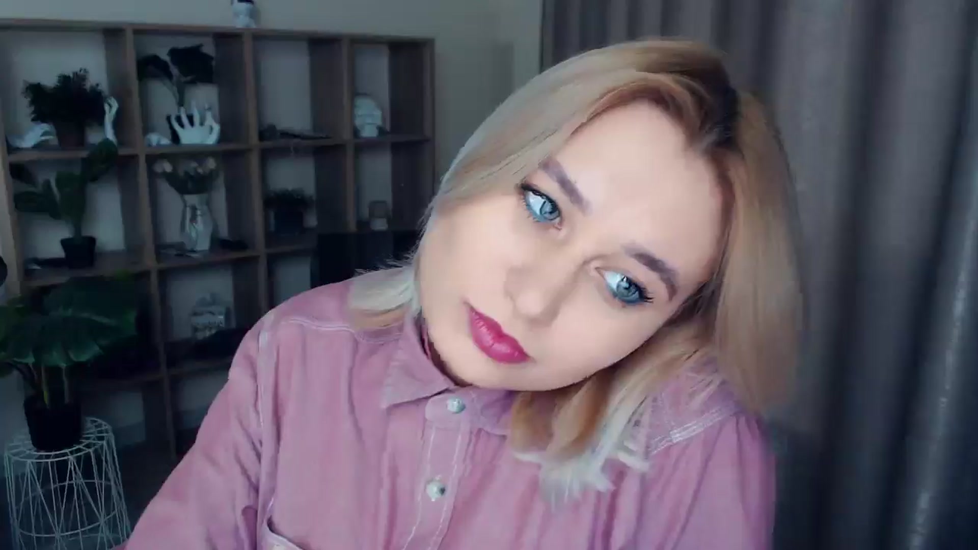 Gallery image thumbnail from Kukla_kolduna's myfreecams stream on, 01/03/2025, 19:07 image 4 of 20