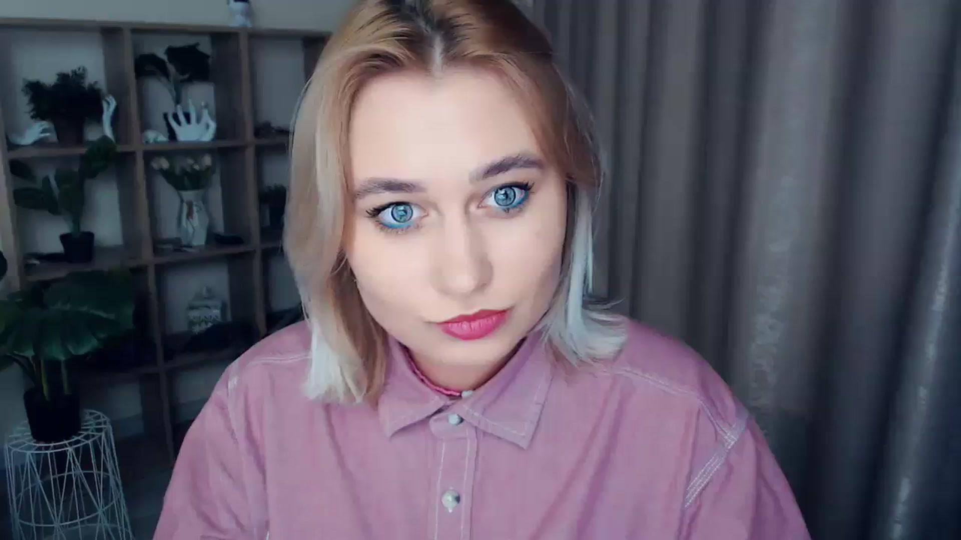 Gallery image thumbnail from Kukla_kolduna's myfreecams stream on, 01/03/2025, 19:07 image 1 of 20
