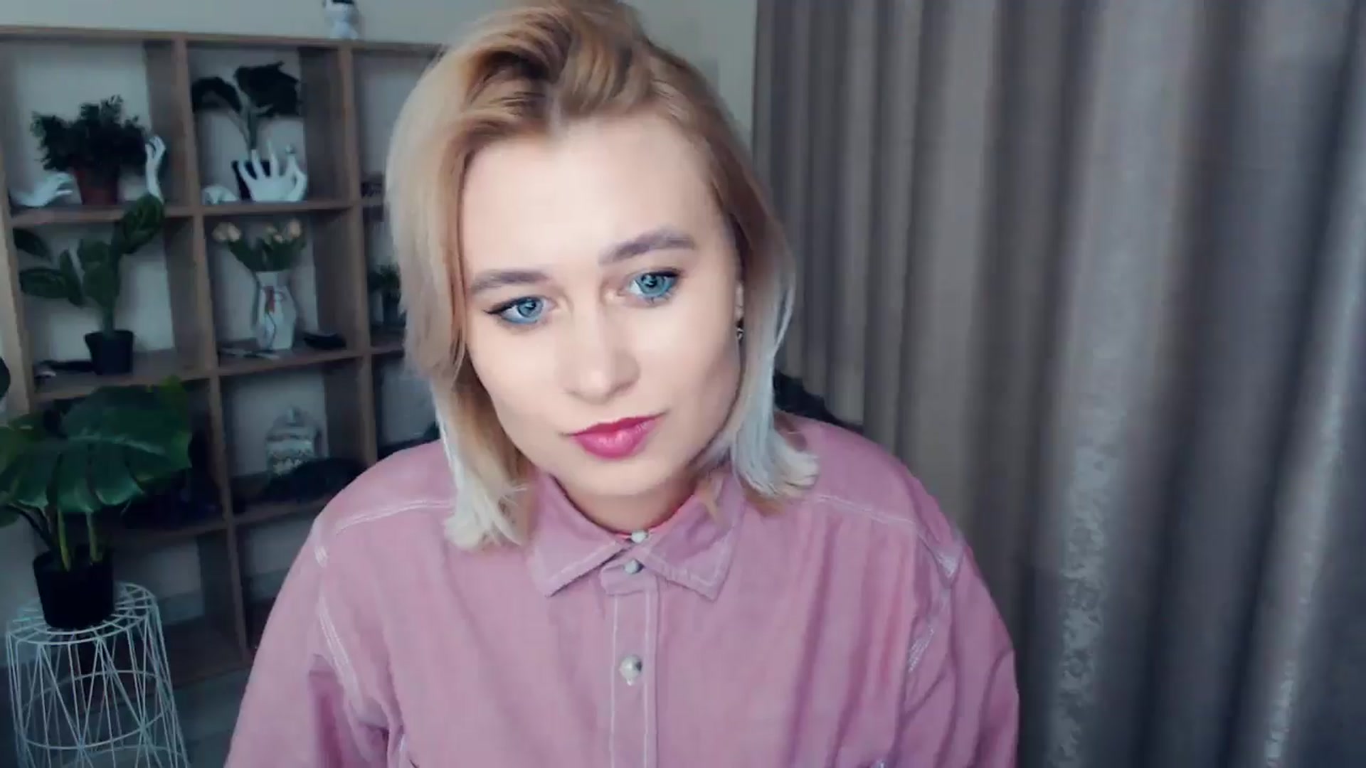 Gallery image thumbnail from Kukla_kolduna's myfreecams stream on, 01/03/2025, 19:07 image 9 of 20