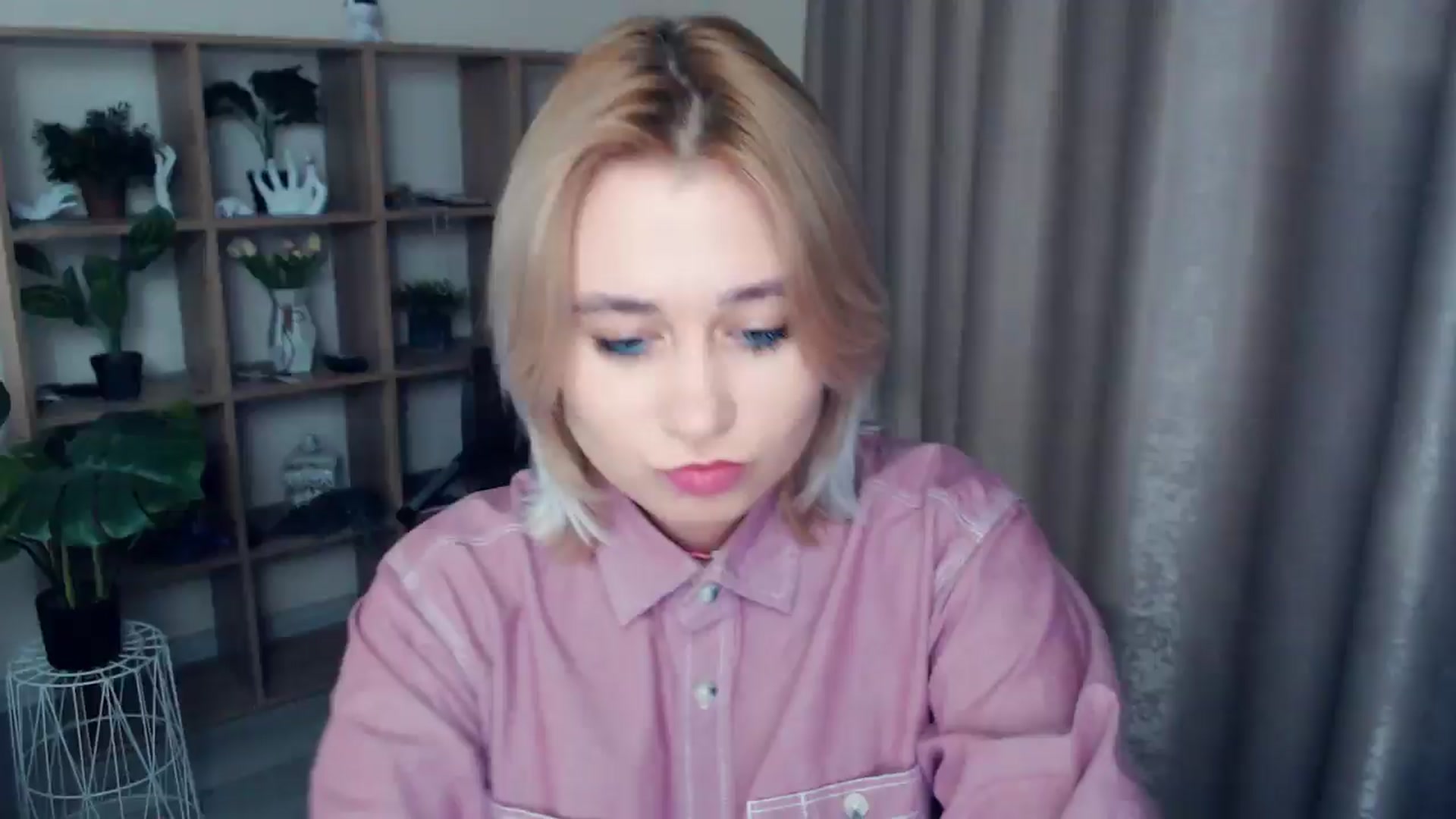 Gallery image thumbnail from Kukla_kolduna's myfreecams stream on, 01/03/2025, 19:07 image 19 of 20