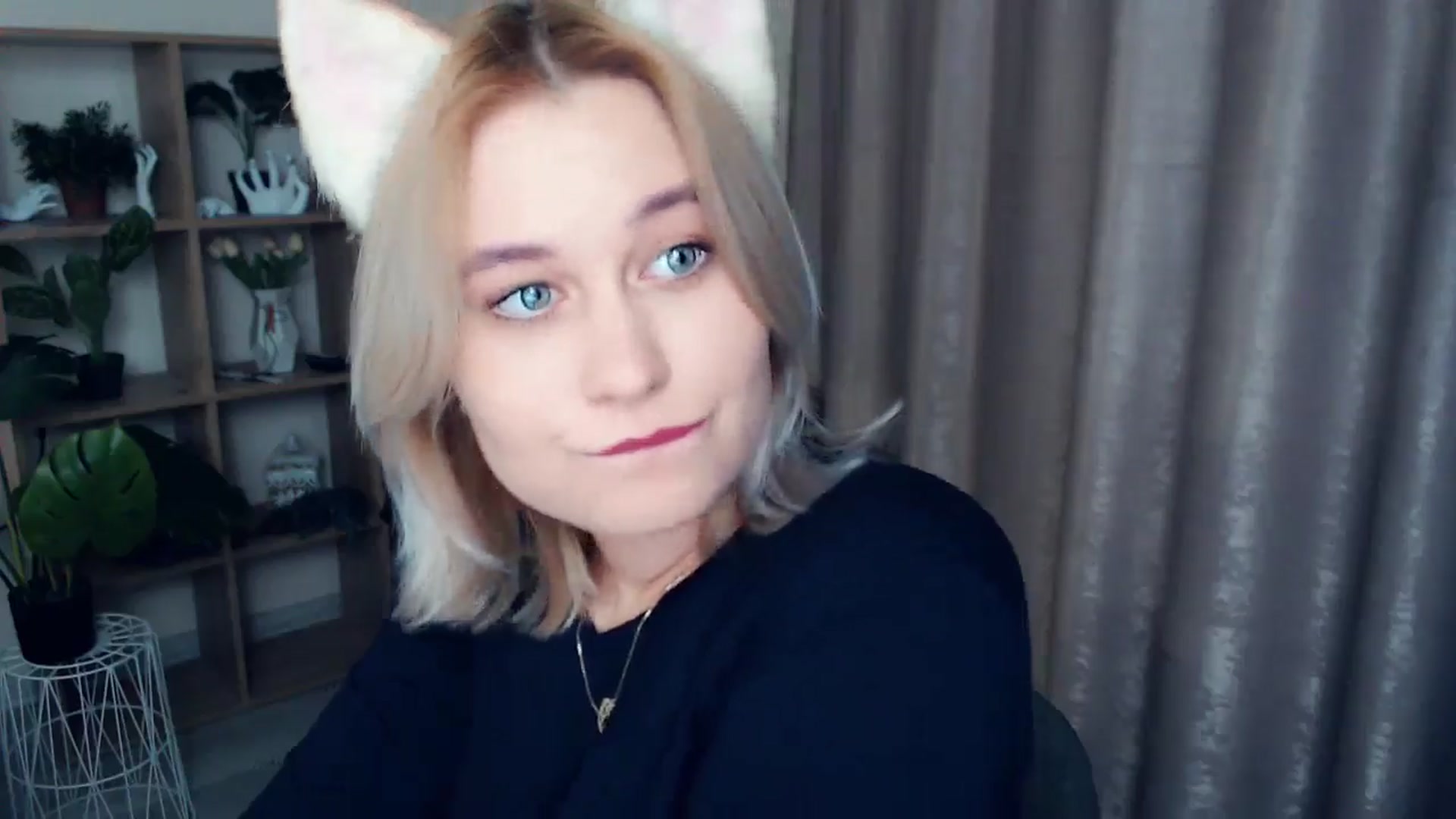 Gallery image thumbnail from Kukla_kolduna's myfreecams stream on, 01/04/2025, 15:42 image 9 of 20