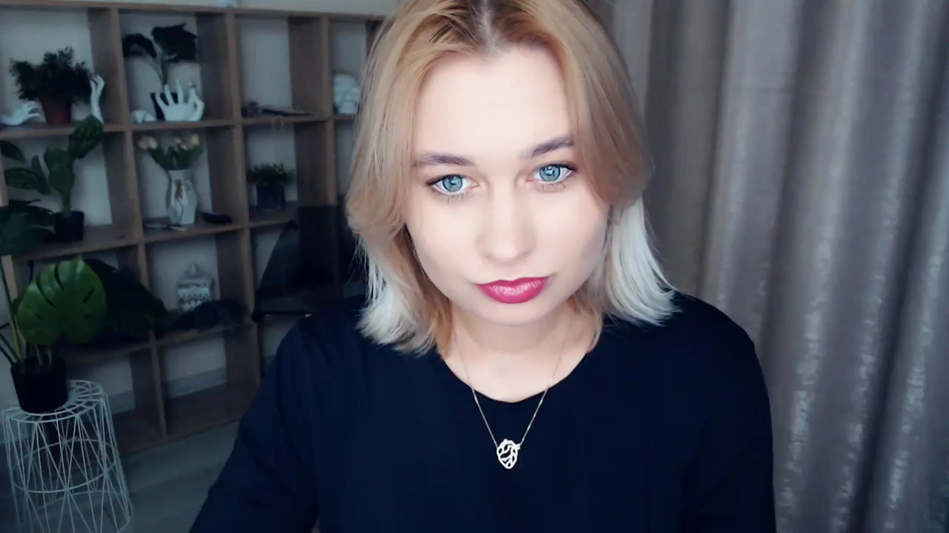 Gallery image thumbnail from Kukla_kolduna's myfreecams stream on, 01/04/2025, 15:42 image 1 of 20