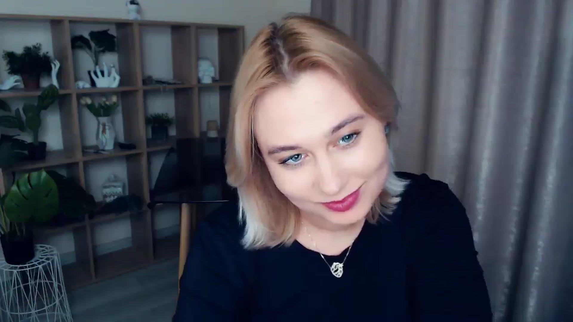 Gallery image thumbnail from Kukla_kolduna's myfreecams stream on, 01/04/2025, 17:28 image 5 of 20