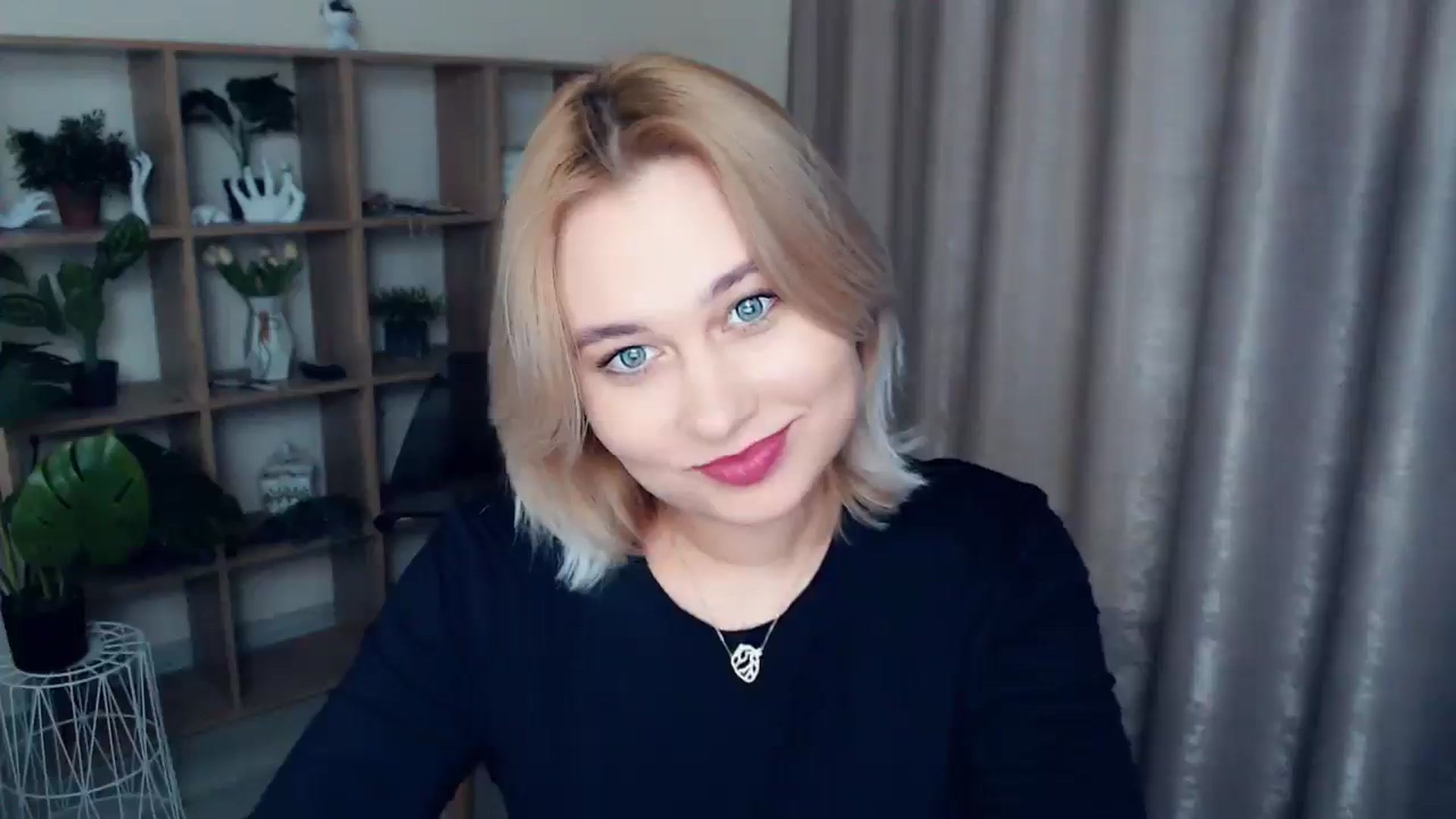 Gallery image thumbnail from Kukla_kolduna's myfreecams stream on, 01/04/2025, 17:28 image 9 of 20
