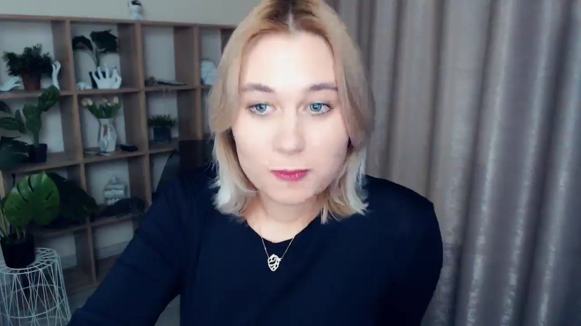 Gallery image thumbnail from Kukla_kolduna's myfreecams stream on, 01/04/2025, 17:28 image 14 of 20