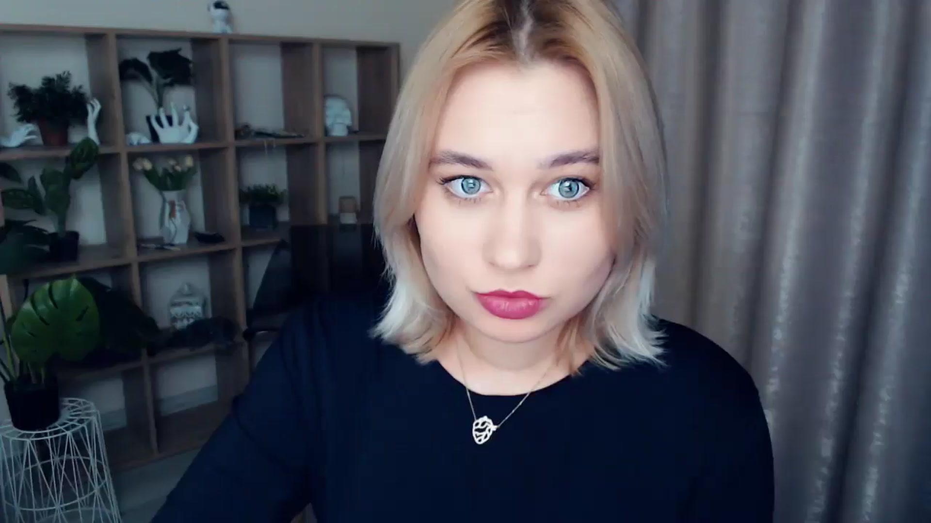 Gallery image thumbnail from Kukla_kolduna's myfreecams stream on, 01/04/2025, 17:28 image 1 of 20