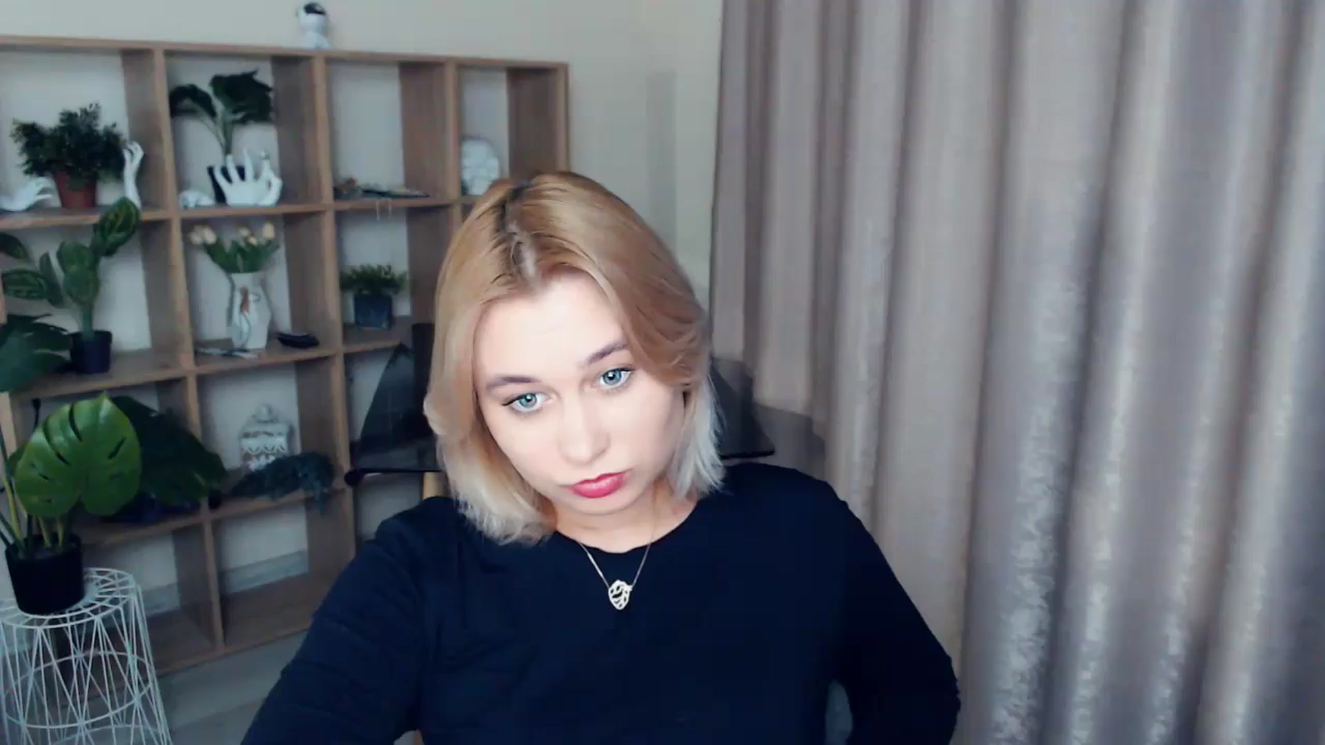 Gallery image thumbnail from Kukla_kolduna's myfreecams stream on, 01/04/2025, 18:49 image 19 of 20