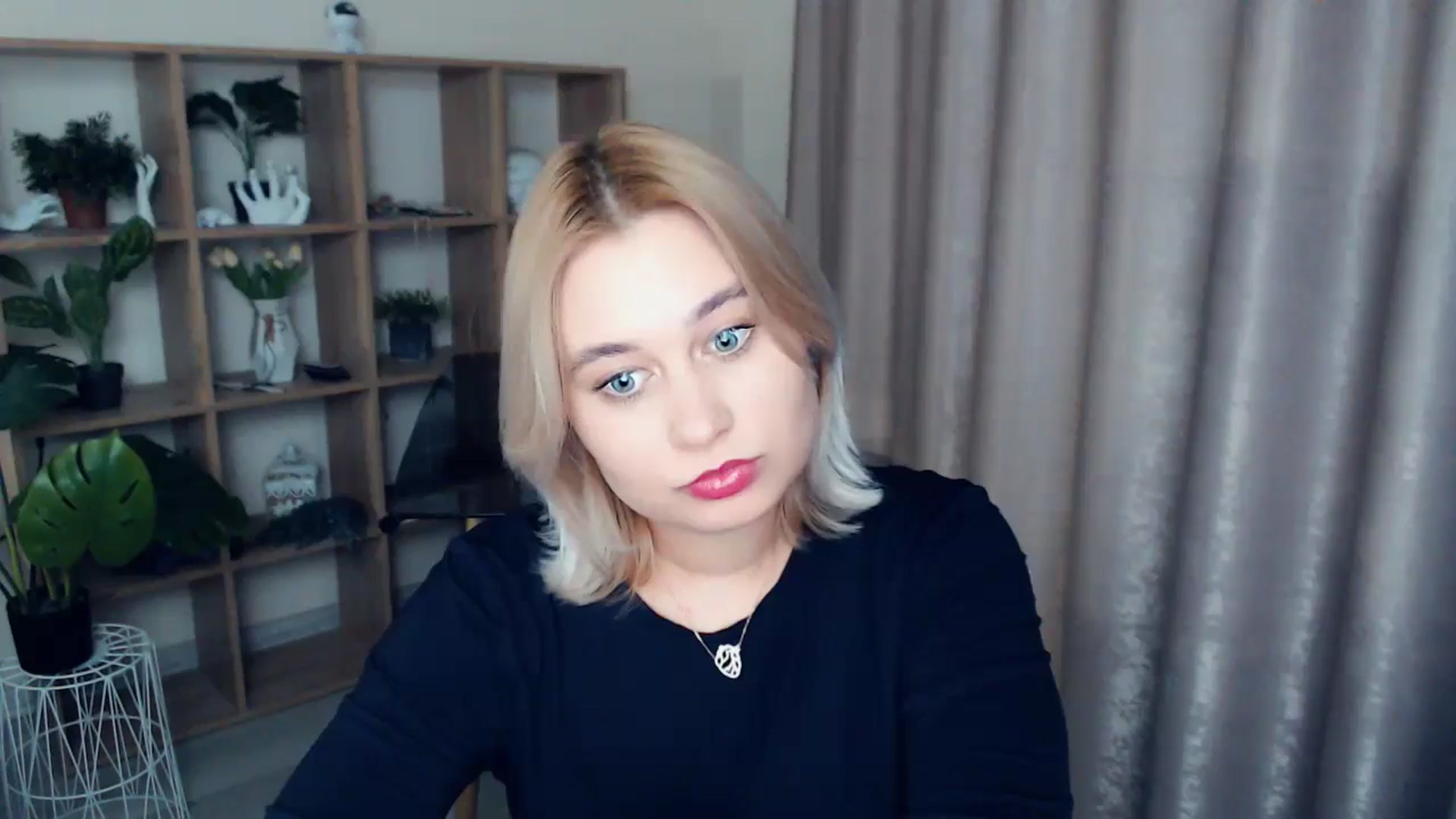 Gallery image thumbnail from Kukla_kolduna's myfreecams stream on, 01/04/2025, 18:49 image 7 of 20