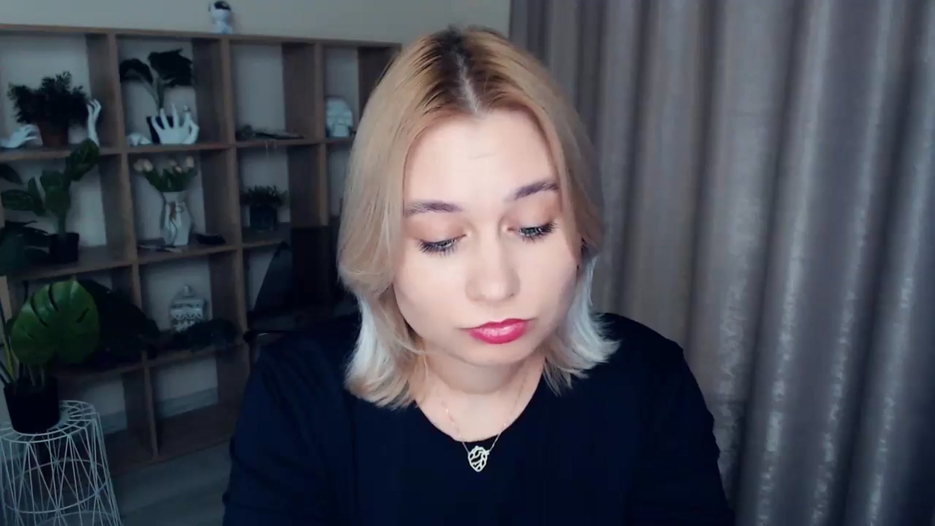 Gallery image thumbnail from Kukla_kolduna's myfreecams stream on, 01/04/2025, 18:49 image 8 of 20