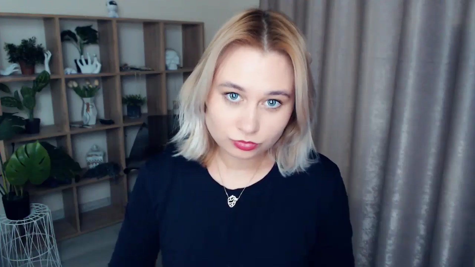 Gallery image thumbnail from Kukla_kolduna's myfreecams stream on, 01/04/2025, 18:49 image 11 of 20