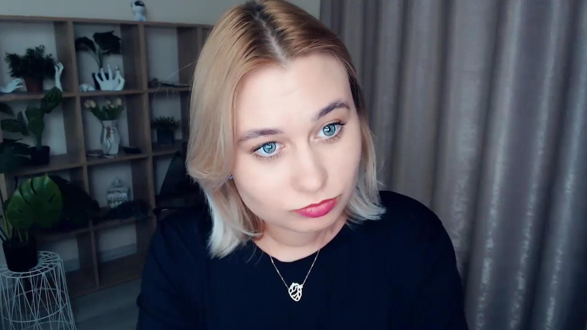 Gallery image thumbnail from Kukla_kolduna's myfreecams stream on, 01/04/2025, 18:49 image 5 of 20