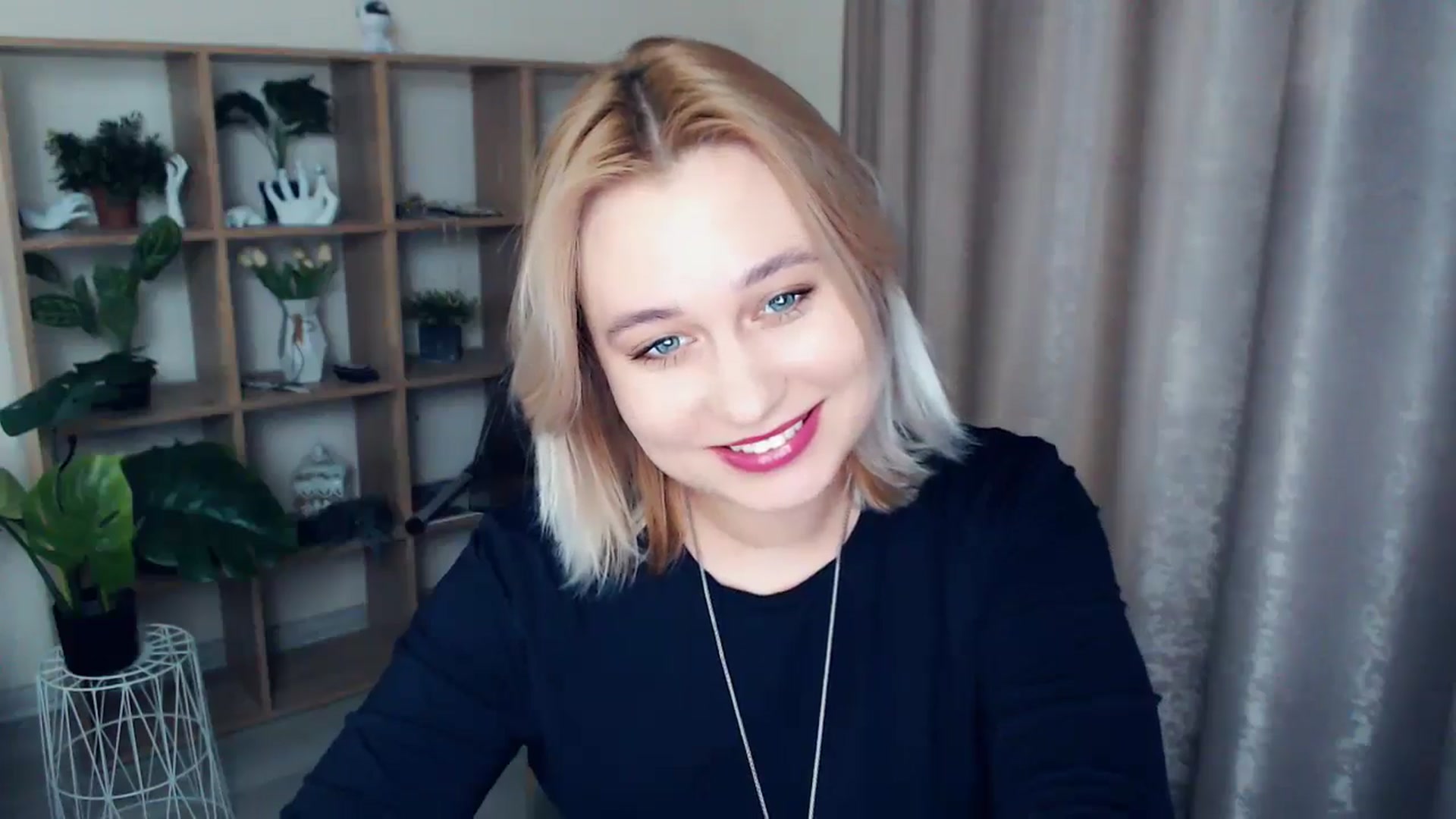 Gallery image thumbnail from Kukla_kolduna's myfreecams stream on, 01/05/2025, 17:10 image 9 of 20