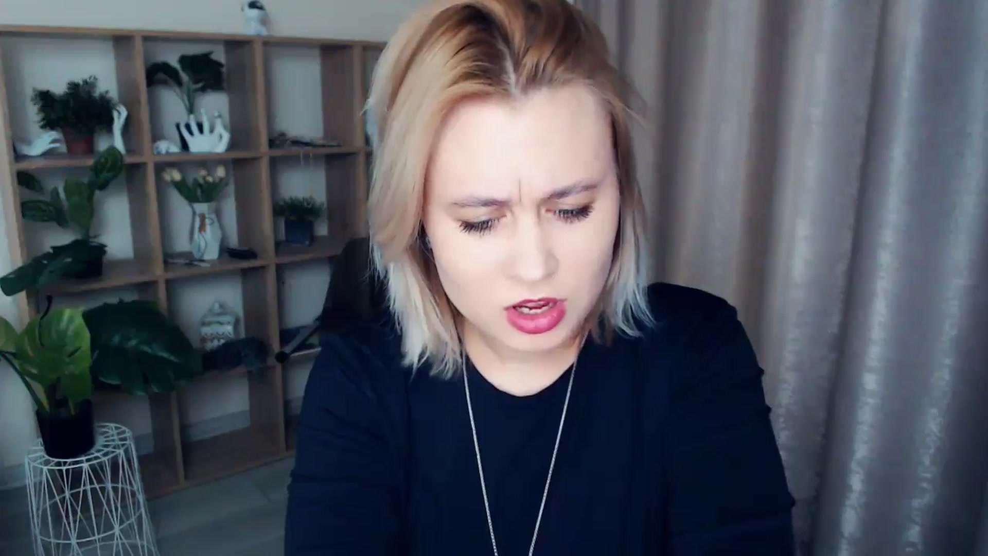 Gallery image thumbnail from Kukla_kolduna's myfreecams stream on, 01/05/2025, 17:10 image 16 of 20