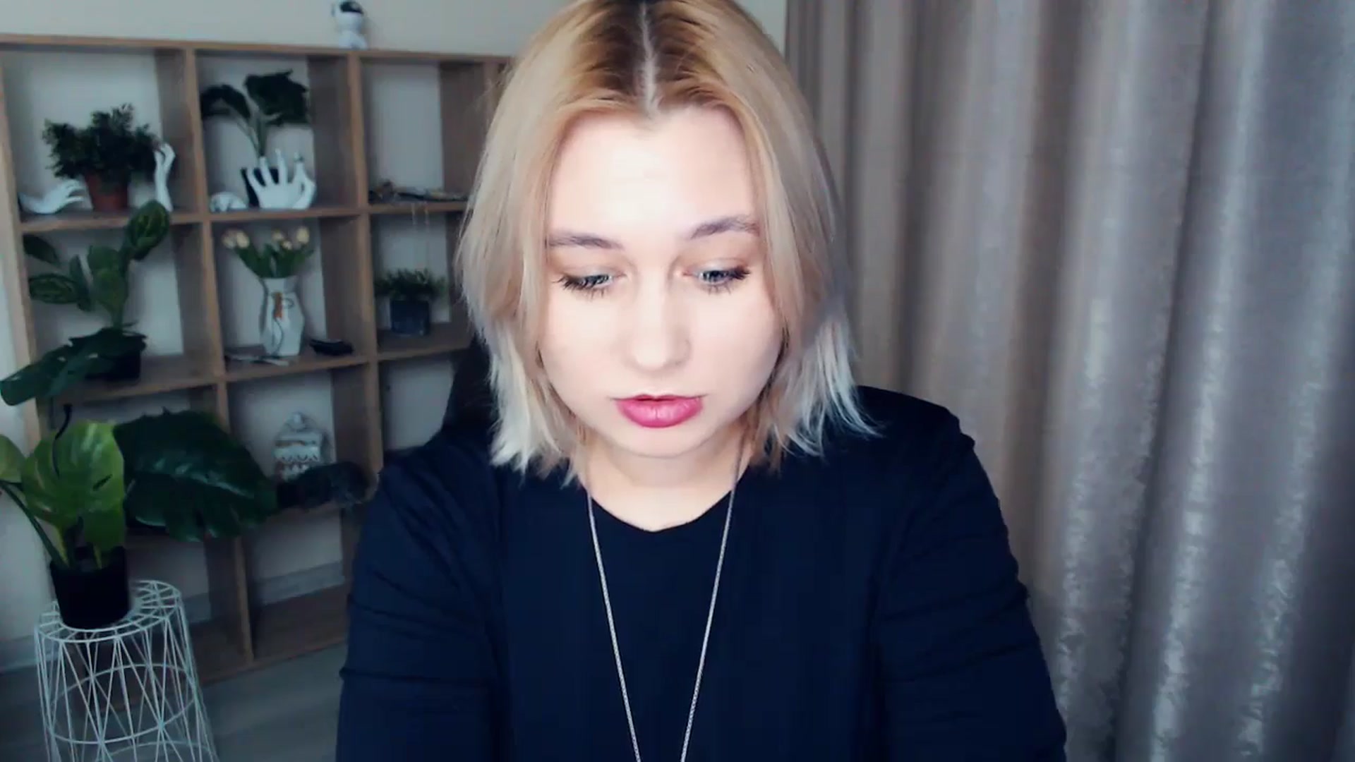 Gallery image thumbnail from Kukla_kolduna's myfreecams stream on, 01/05/2025, 17:10 image 15 of 20