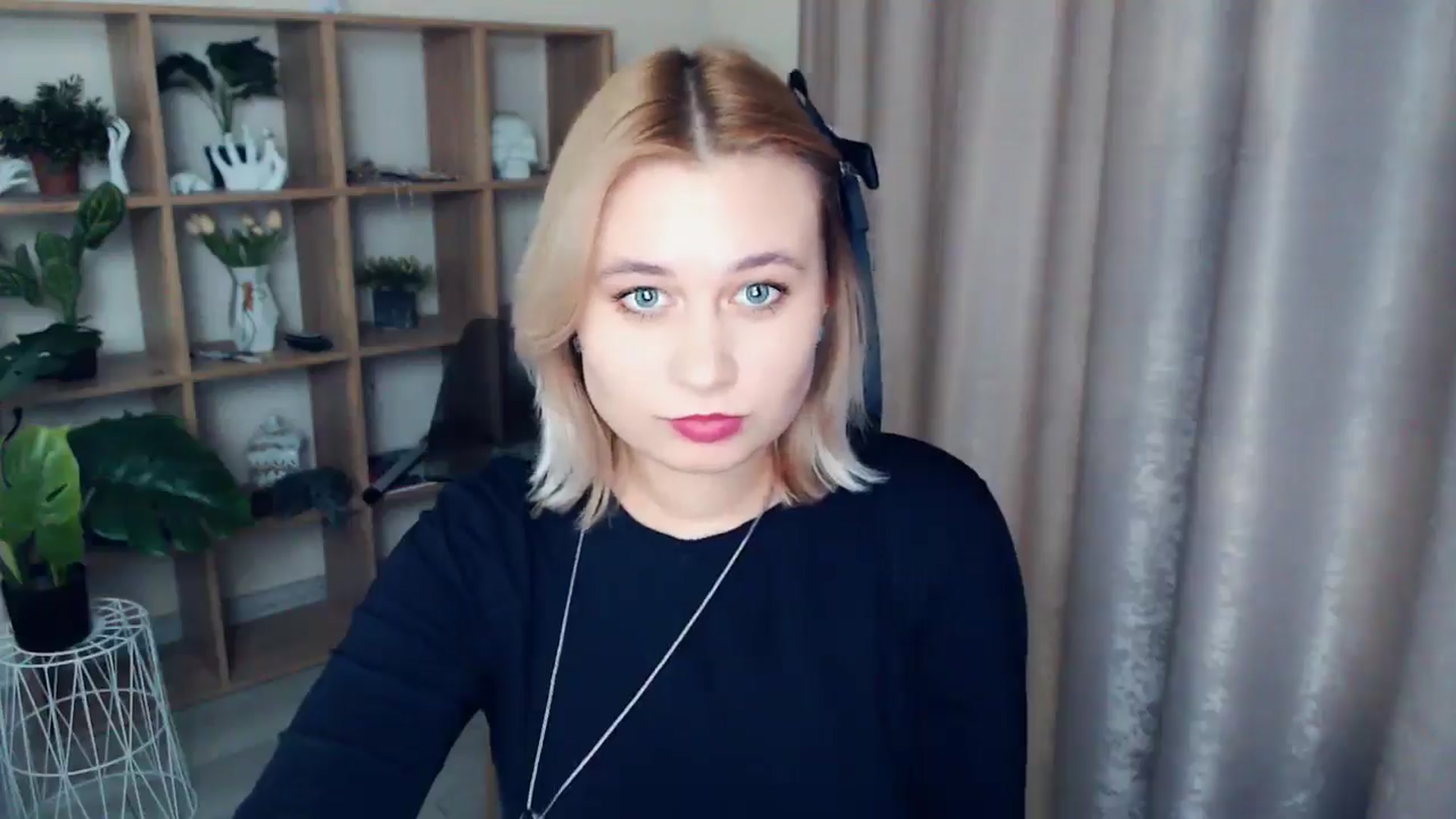 Gallery image thumbnail from Kukla_kolduna's myfreecams stream on, 01/05/2025, 19:15 image 13 of 20