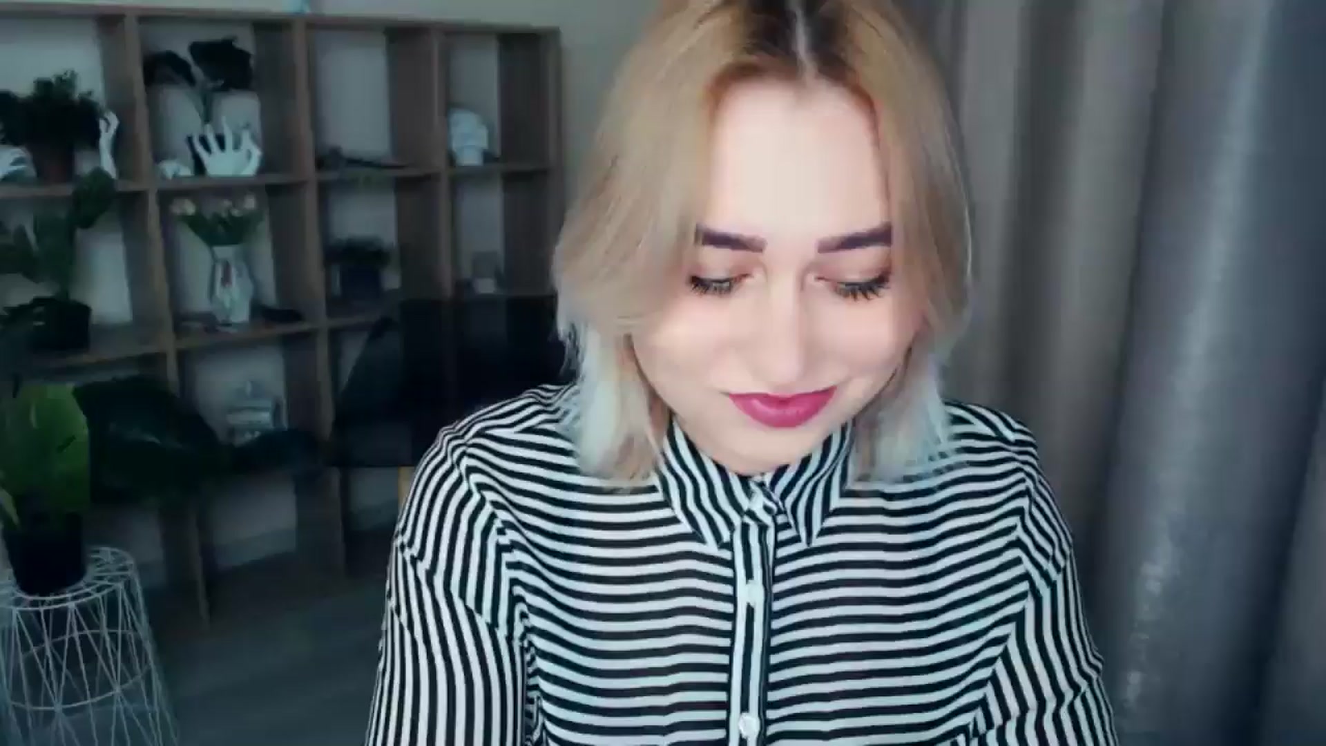 Gallery image thumbnail from Kukla_kolduna's myfreecams stream on, 01/07/2025, 15:44 image 1 of 20