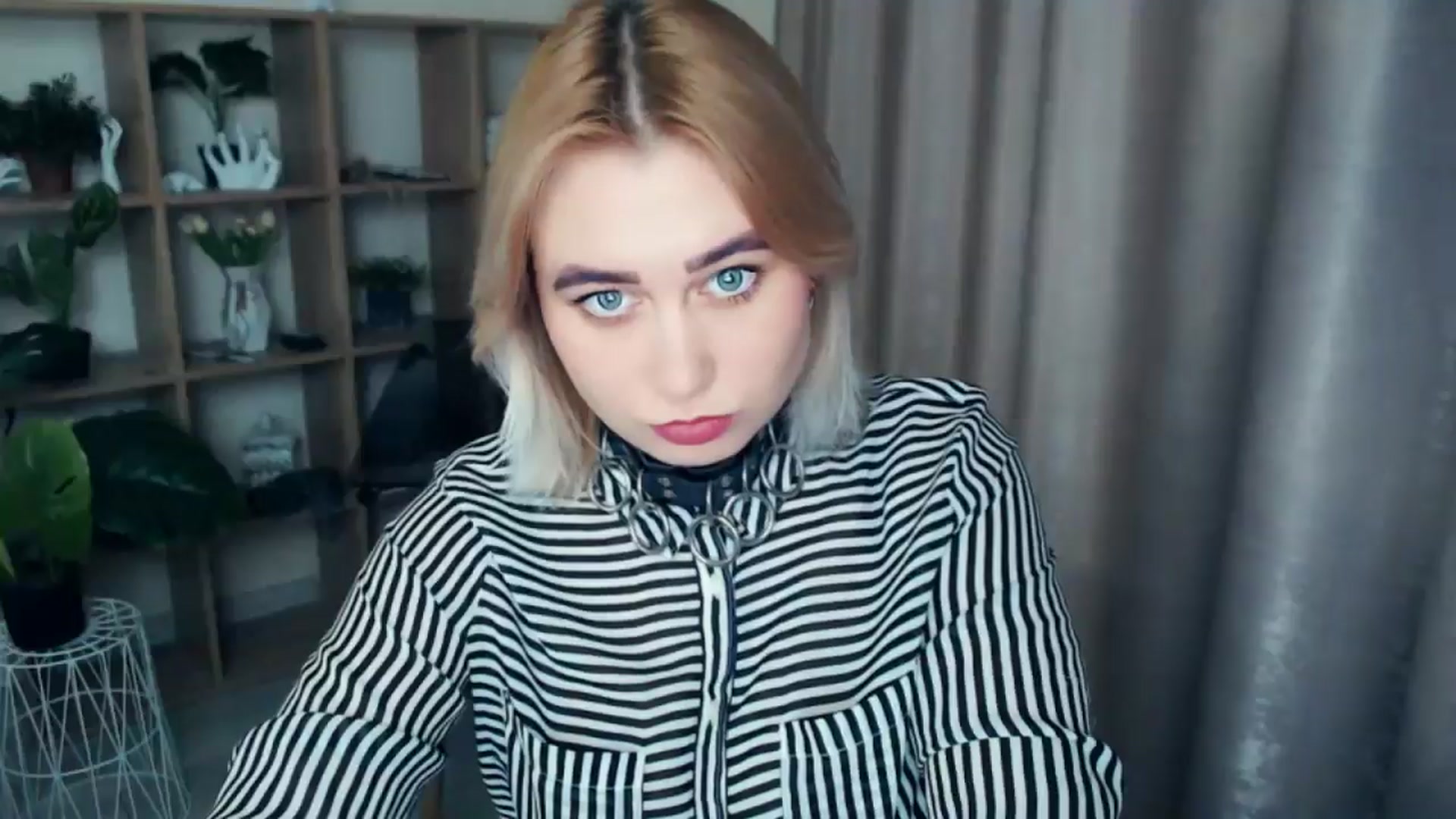 Gallery image thumbnail from Kukla_kolduna's myfreecams stream on, 01/07/2025, 15:44 image 13 of 20