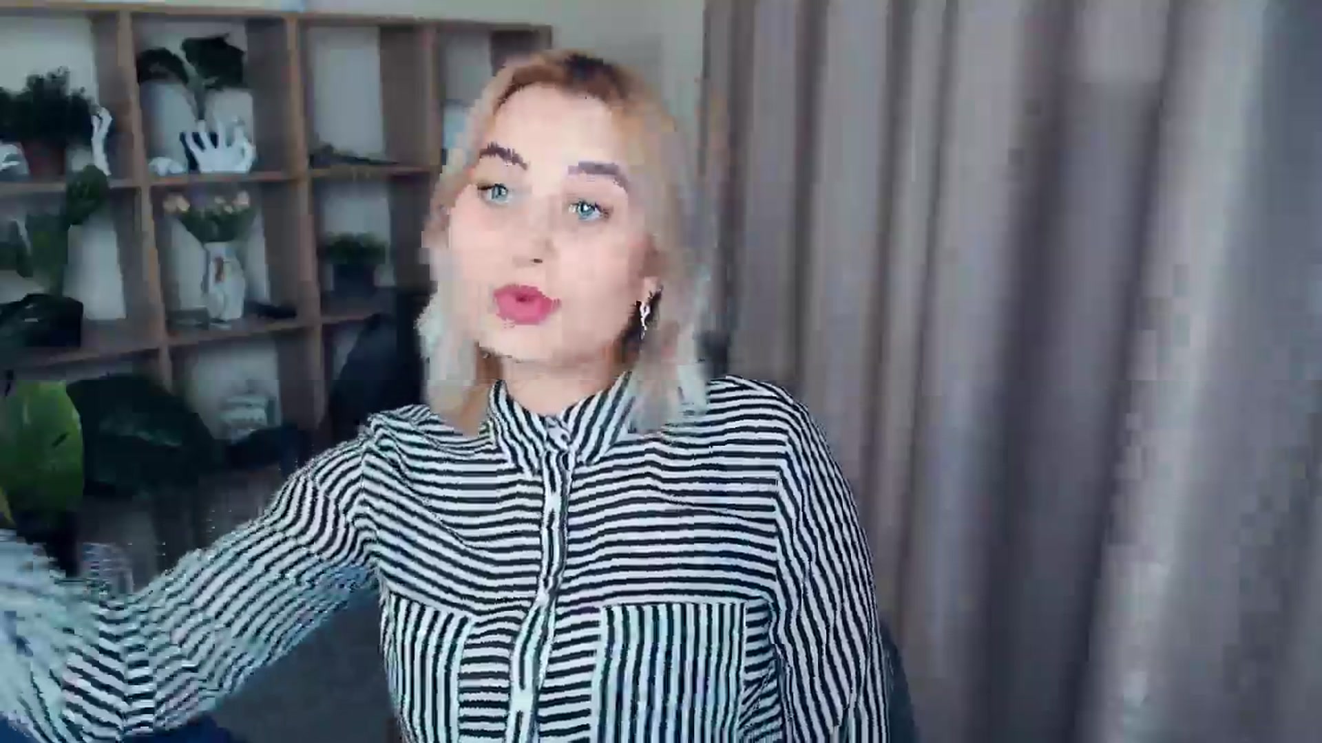 Gallery image thumbnail from Kukla_kolduna's myfreecams stream on, 01/07/2025, 15:44 image 15 of 20