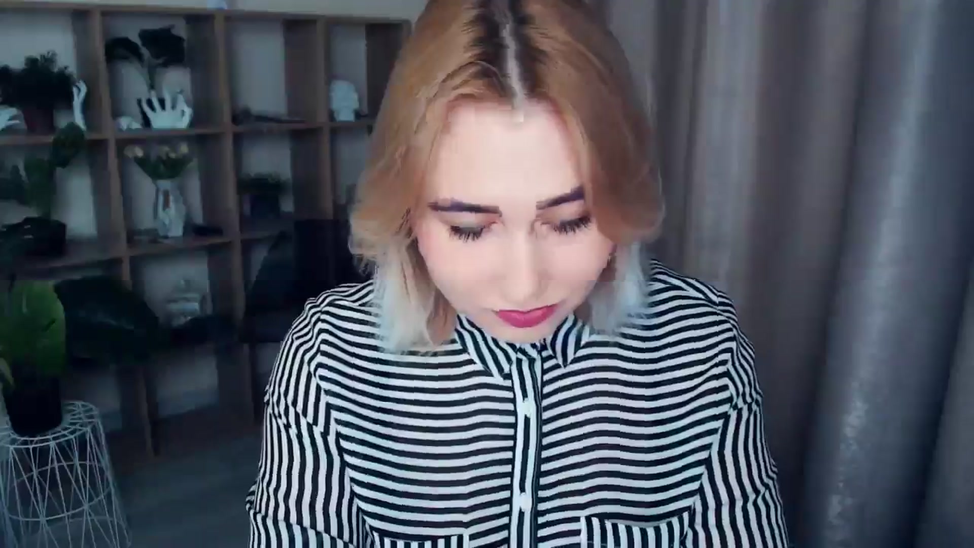 Gallery image thumbnail from Kukla_kolduna's myfreecams stream on, 01/07/2025, 15:44 image 9 of 20