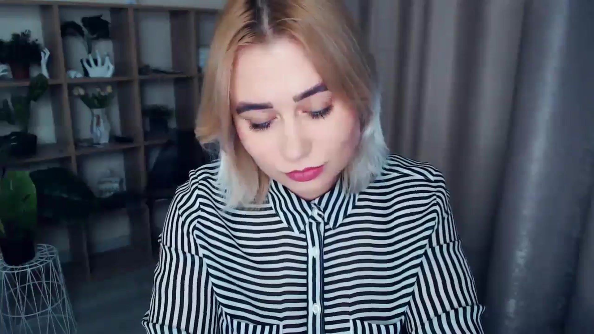 Gallery image thumbnail from Kukla_kolduna's myfreecams stream on, 01/07/2025, 16:47 image 19 of 20