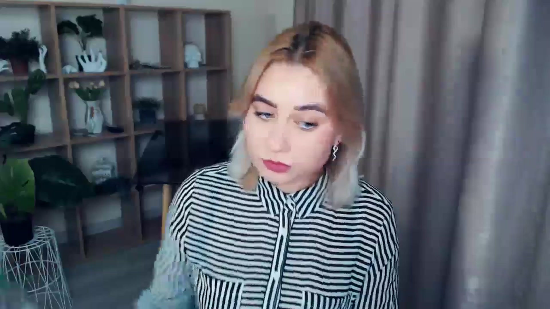 Gallery image thumbnail from Kukla_kolduna's myfreecams stream on, 01/07/2025, 16:47 image 7 of 20