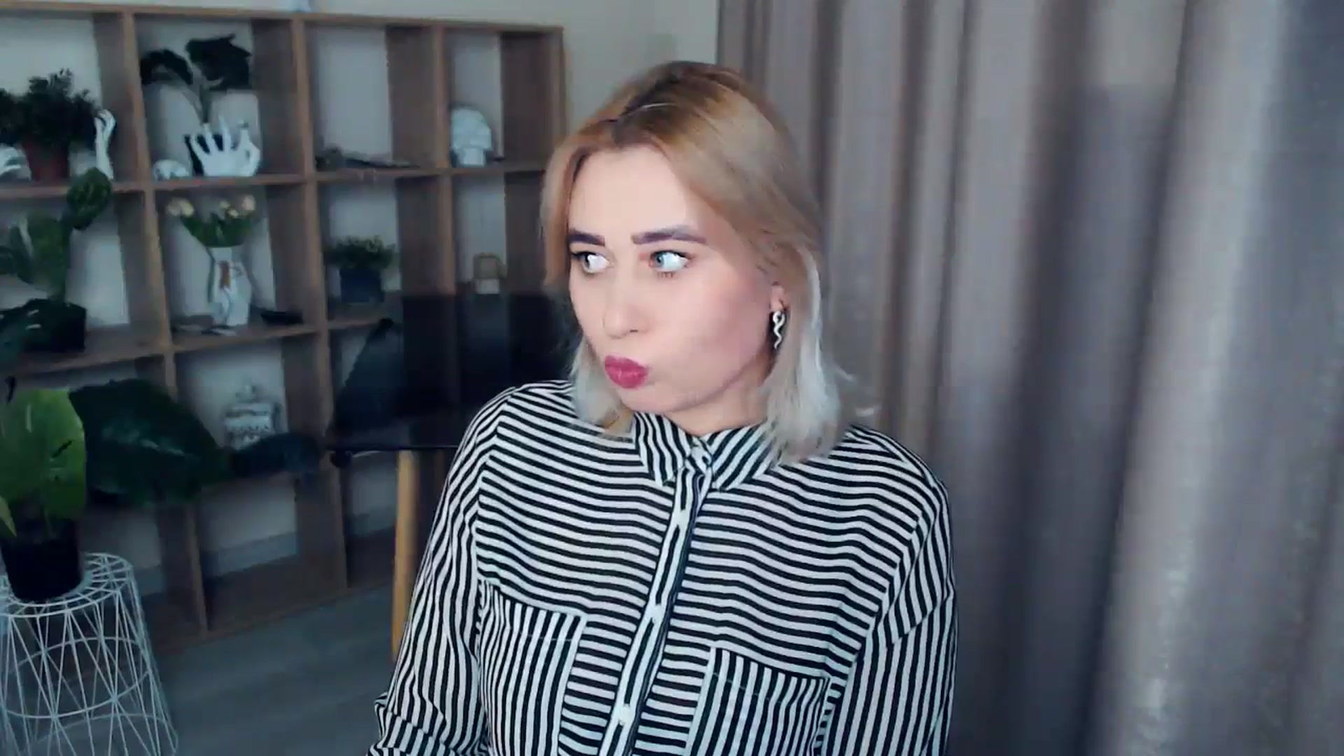 Gallery image thumbnail from Kukla_kolduna's myfreecams stream on, 01/07/2025, 16:47 image 6 of 20