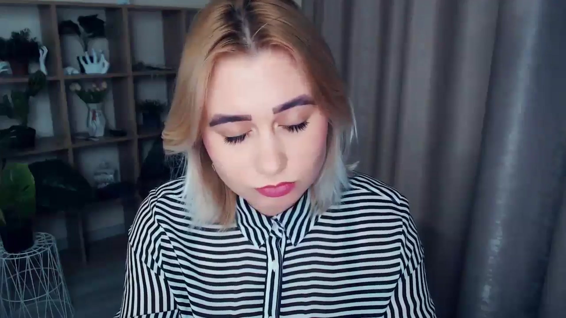 Gallery image thumbnail from Kukla_kolduna's myfreecams stream on, 01/07/2025, 16:47 image 5 of 20