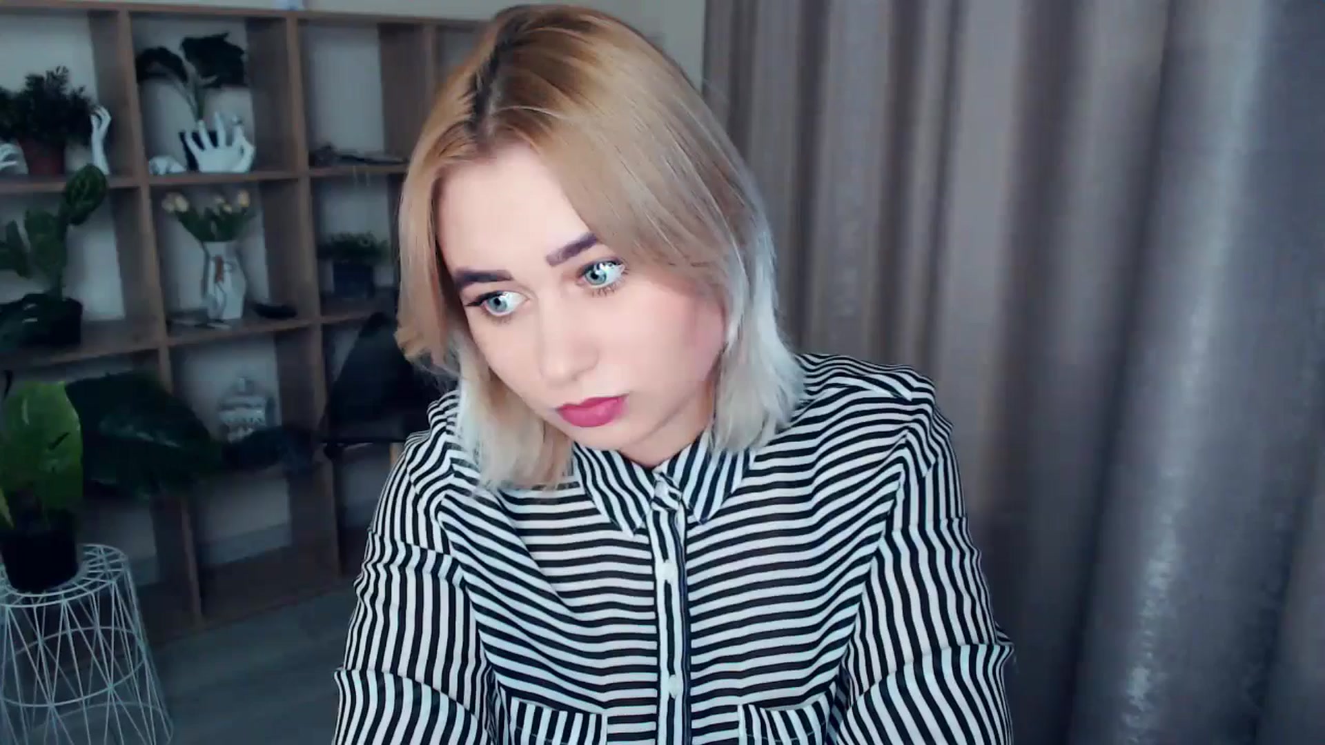 Gallery image thumbnail from Kukla_kolduna's myfreecams stream on, 01/07/2025, 16:47 image 18 of 20