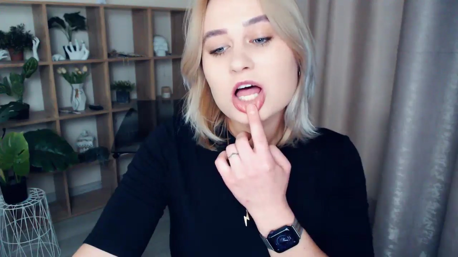 Gallery image thumbnail from Kukla_kolduna's myfreecams stream on, 01/08/2025, 15:08 image 15 of 20