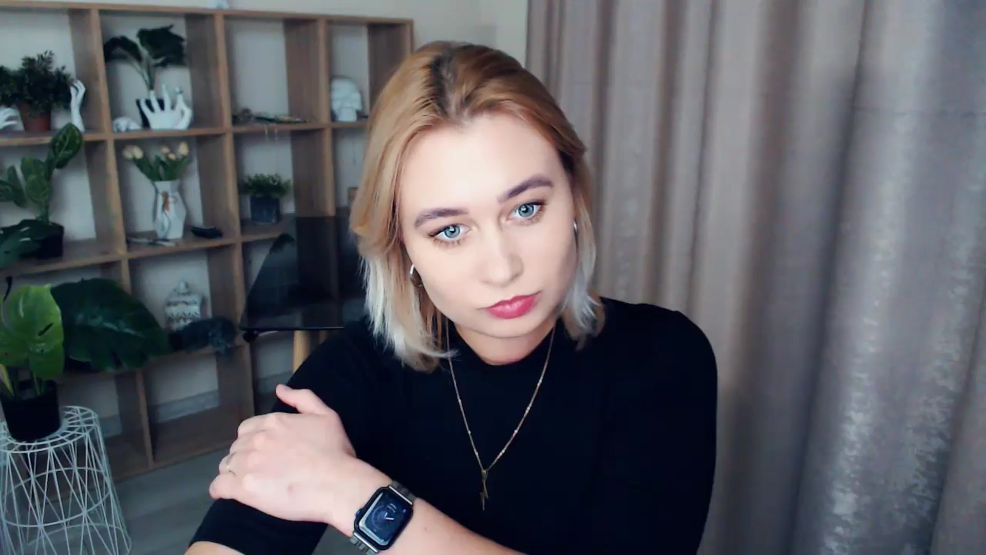 Gallery image thumbnail from Kukla_kolduna's myfreecams stream on, 01/08/2025, 16:07 image 6 of 20