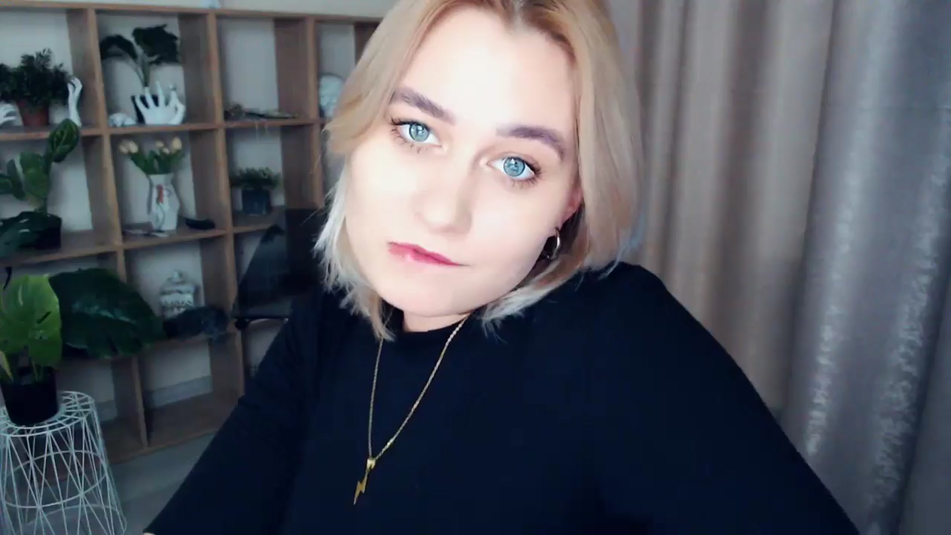 Gallery image thumbnail from Kukla_kolduna's myfreecams stream on, 01/08/2025, 16:07 image 19 of 20